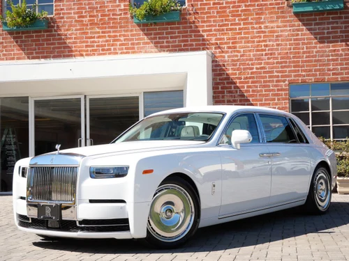 
           New 
        2027 Rolls-Royce Phantom