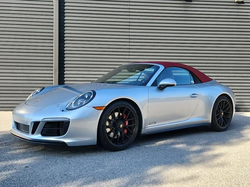 2018 Porsche 911 Carrera 4 GTS
