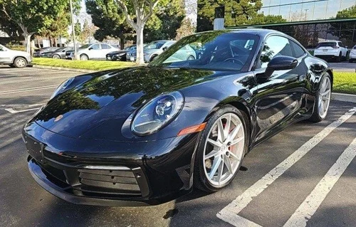 
           
        2022 Porsche 911 Carrera 4S