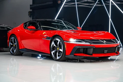 
           
        2025 Ferrari 12Cilindri Base