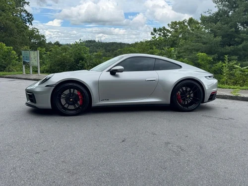 2024 Porsche 911 Carrera GTS