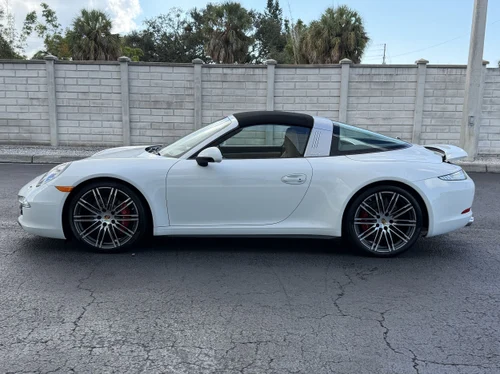 
           
        2016 Porsche 911 Targa 4S