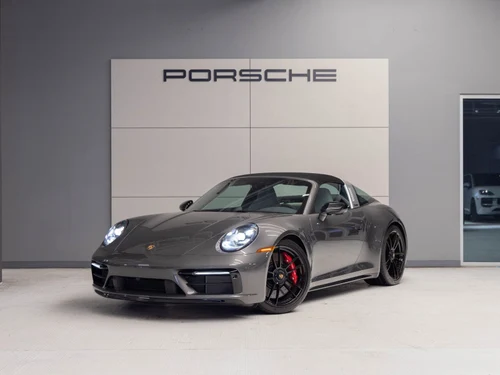 
           
        2024 Porsche 911 4 GTS