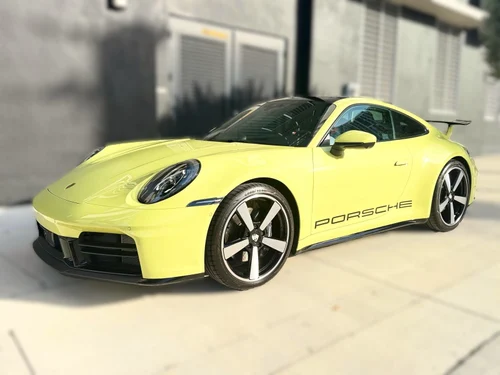 
           
        2025 Porsche 911