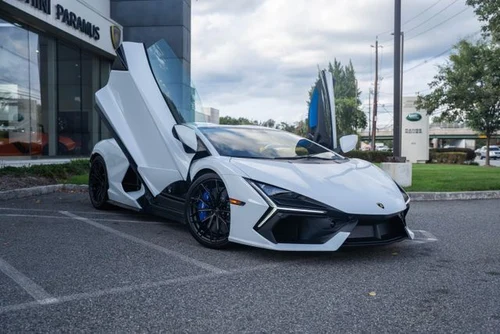 
           New 
        2026 Lamborghini Revuelto Base