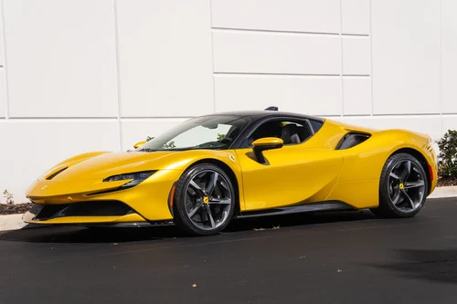 
           
        2023 Ferrari SF90 Stradale