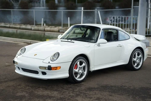 
           
        1996 Porsche 911 Turbo