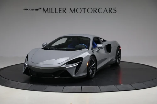 
           
        2023 McLaren Artura