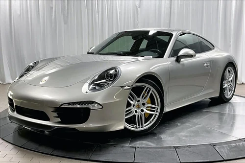 
           
        2013 Porsche 911