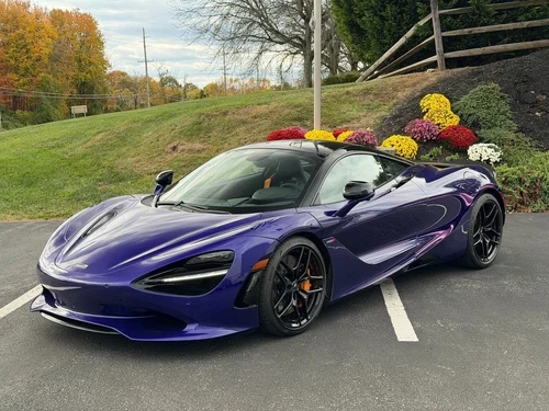
           New 
        2025 McLaren 750S Coupe