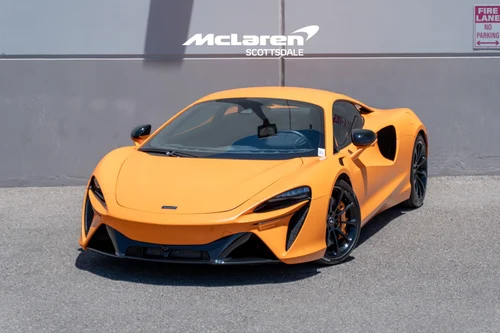 
           
        2023 McLaren Artura