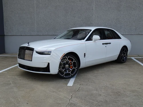 
           New 
        2025 Rolls-Royce Ghost