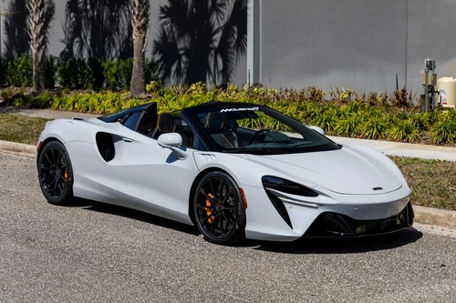 
           
        2025 McLaren ARTURA SPIDER
