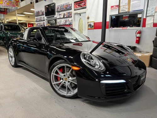 
           
        2017 Porsche 911 Targa 4S