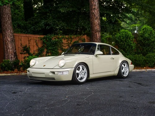 
           
        1992 Porsche 911