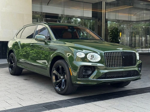 2023 Bentley Bentayga EWB