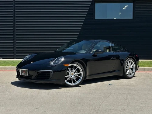 2018 Porsche 911 Carrera