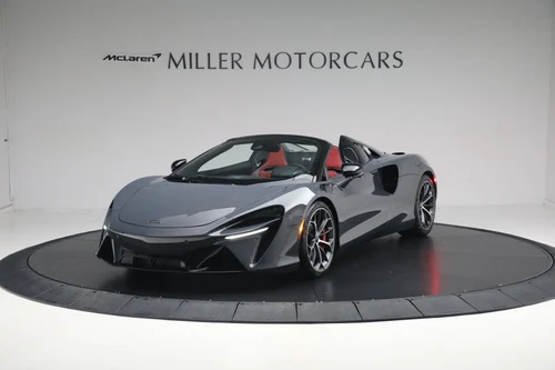 
           New 
        2025 McLaren ARTURA SPIDER