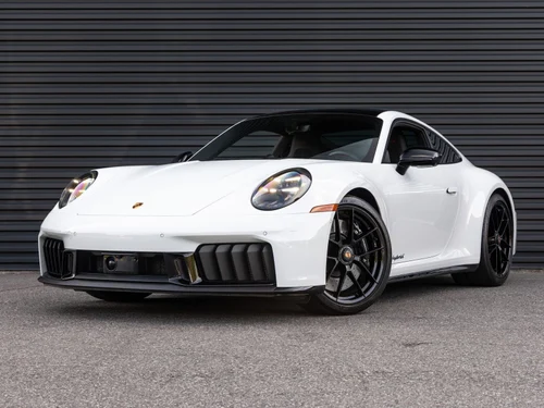 
           
        2025 Porsche 911 Carrera GTS