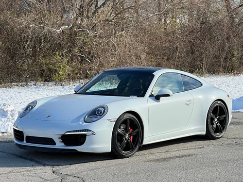 
           
        2015 Porsche 911 Carrera 4S