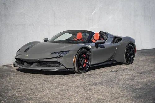 
           
        2025 Ferrari SF90 Spider Convertible