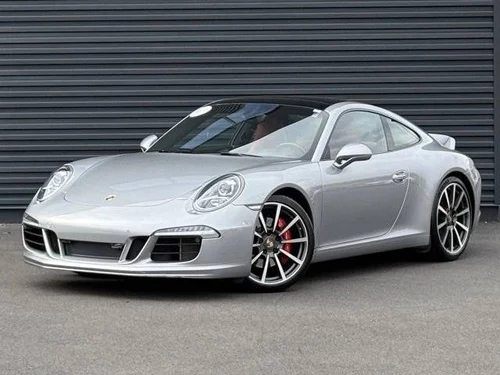 
           
        2015 Porsche 911