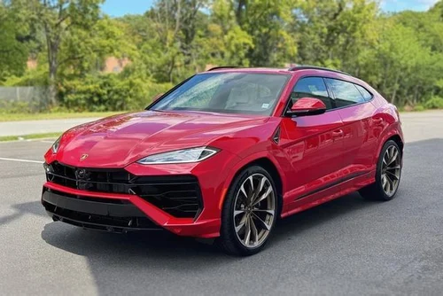 
           
        2025 Lamborghini Urus SE