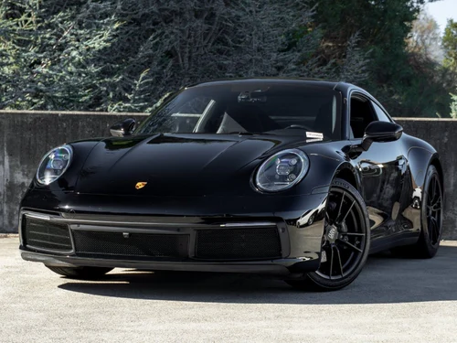 
           
        2021 Porsche 911 Carrera
