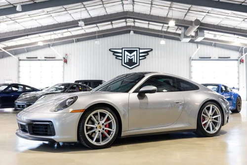 
           
        2020 Porsche 911