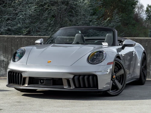 
           
        2026 Porsche 911 Spirit 70