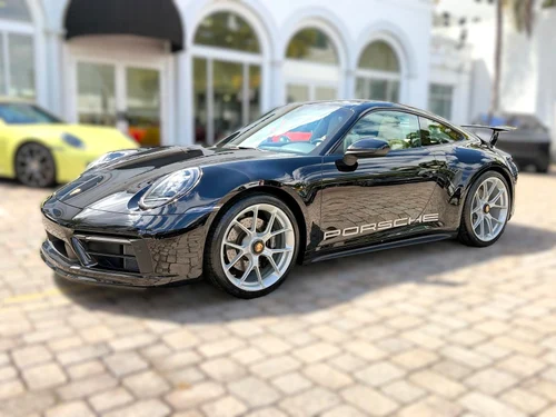 
           
        2024 Porsche 911
