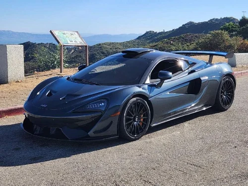 
           
        2020 McLaren 620R