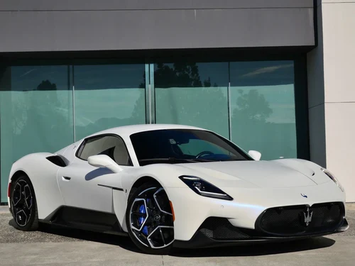 
           
        2022 Maserati MC20