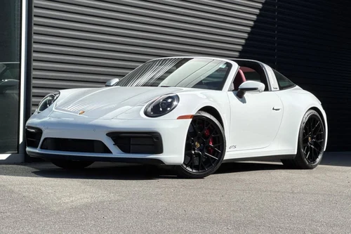 
           
        2024 Porsche 911 Targa 4 GTS