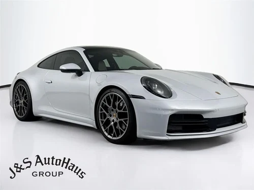 
           
        2025 Porsche 911 Carrera