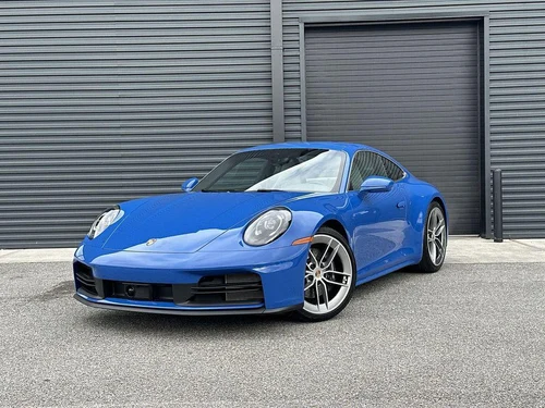 
           
        2025 Porsche 911 Carrera