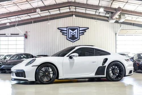 
           
        2022 Porsche 911