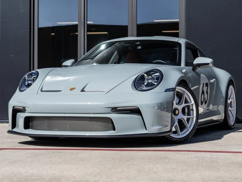 
           
        2024 Porsche 911 S