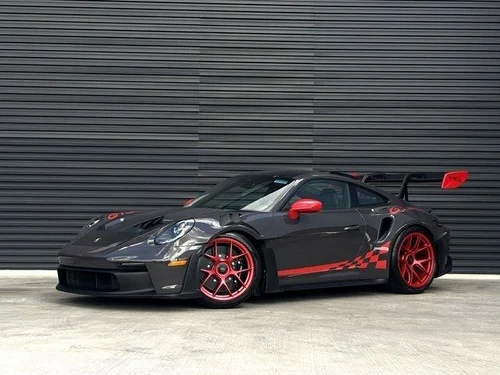 
           
        2024 Porsche 911