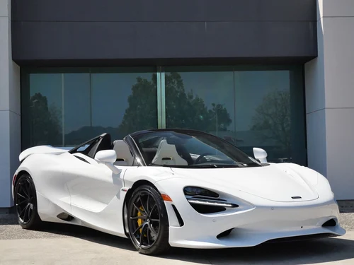 
           New 
        2027 McLaren 750S