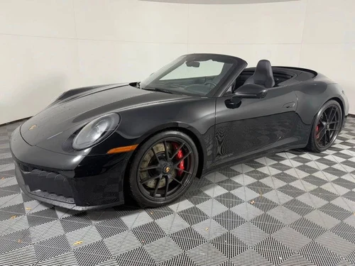 
           
        2025 Porsche 911 Carrera 4 GTS Cabriolet