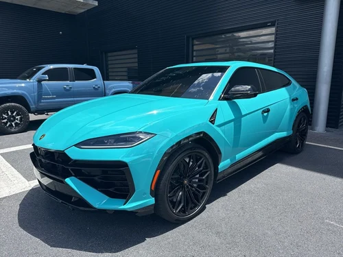
           
        2025 Lamborghini Urus SE