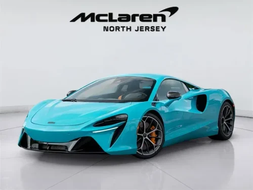 
           New 
        2025 McLaren Artura