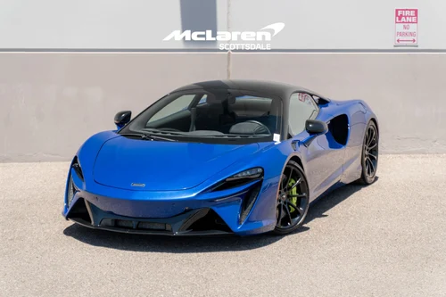 
           
        2023 McLaren Artura