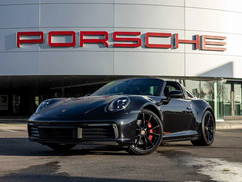 
           
        2022 Porsche 911 4S