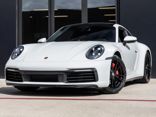
           
        2020 Porsche 911 Carrera