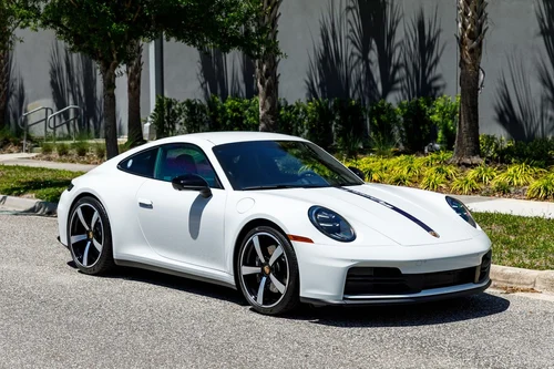 
           
        2025 Porsche 911