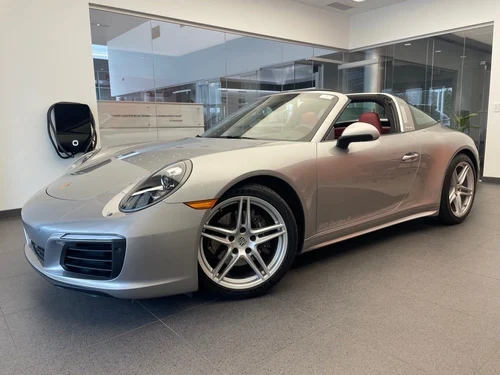 
           
        2017 Porsche 911 Targa 4