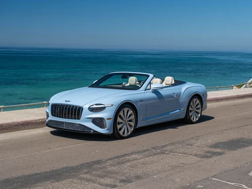 
           New 
        2026 Bentley Continental GTC Azure