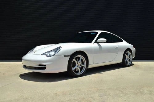 
           
        2002 Porsche 911